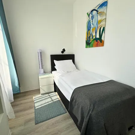 מלון City Hotel Neuwied 3*