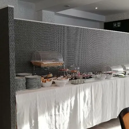 City Hotel Neuwied 3*